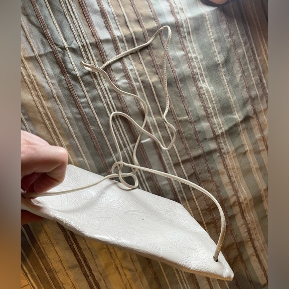 Carlos Falchi’s Rare Vintage White Leather Patchwork Fish Crossbody Bag - Picture 11 of 12